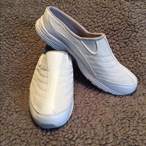 Athletic Works with Memory Foam size9.5